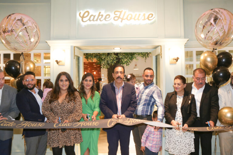 Inaugura Cake House nueva sucursal en Vía Dorada