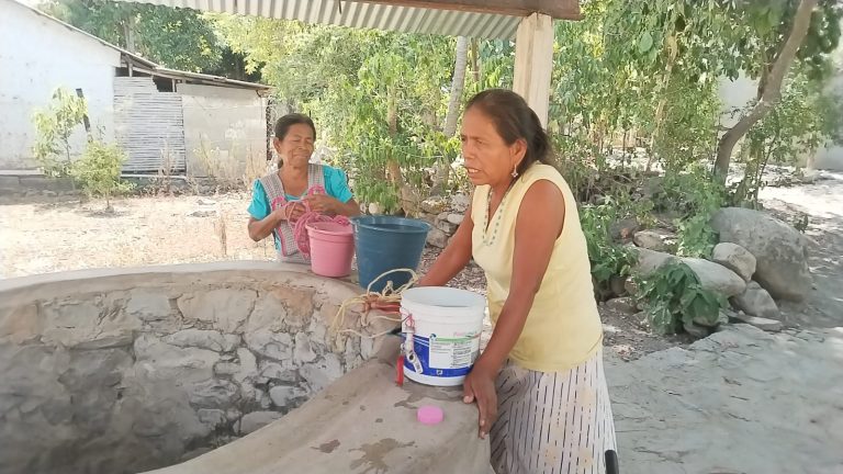 Afrontan sequía en Cuamontax, comunidad de Huazalingo