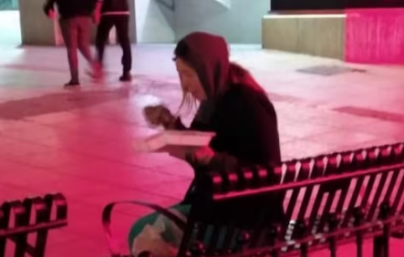 De la gloria en el patinaje a una vida en las calles. Descúbre la