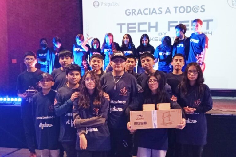 Keybot Productions Estudiantes de Cubitos ganan concurso de robótica Tech Fest 2024 by Keybot