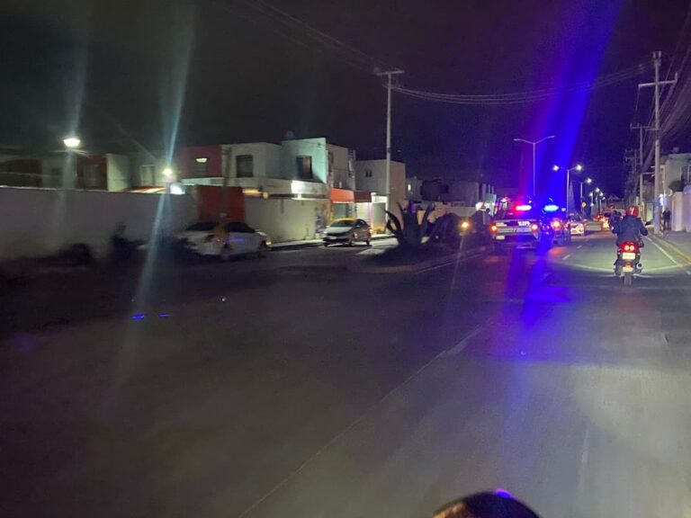 Accidente entre taxi y motocicleta en Tizayuca deja un lesionado