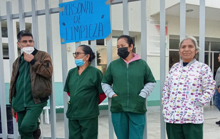 Personal de limpieza del Hospital Regional del Valle del Mezquital ...
