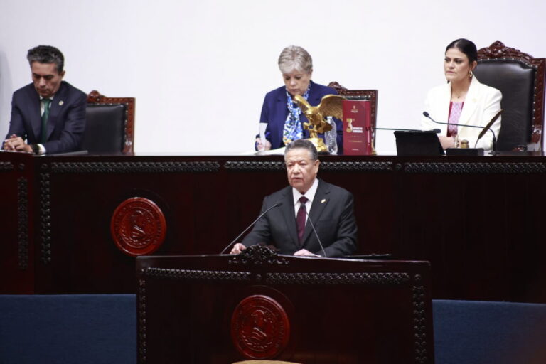 Julio Menchaca entrega su informe al Congreso de Hidalgo; estas ...