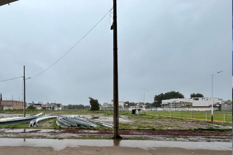 Esto denunciaron los usuarios de la unidad deportiva de Ixmiquilpan, a ...