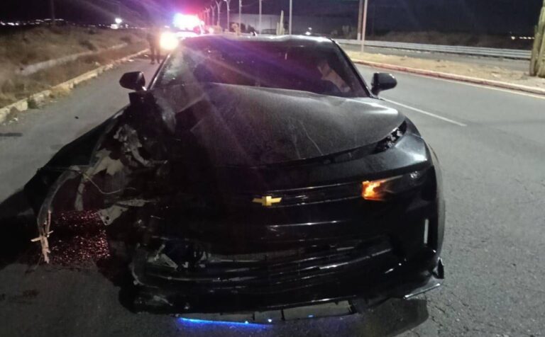 Motociclista pierde la vida tras ser impactado por un Camaro